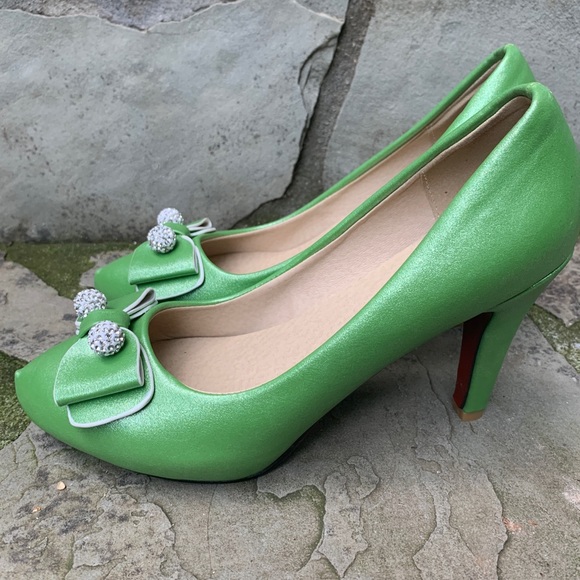 NWOT JinPin heels green sz 7 - Picture 2 of 5